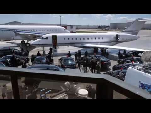 Designated Survivor (S1|E1) Governor Royce Blockades Airport