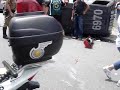 Carro da RONE capotado