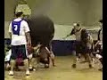 ouin bien c'est une id�e qu'on a eu que le gars sur le banc embarque sur le jeu en criant omnikin ta face et frappe le ballon... la face des joueurs et arbitre valaient 100$! lol

smart, guillaume, armel, camille et joelle du sud-ouest!