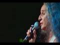 Maria Bethânia interpretando Olhos nos Olhos