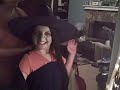 Hiho...Hiho...its off to trick-or-treat I go