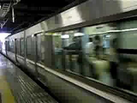JR東海道本線223系 京都駅発車 JR Tokaido Line series 223