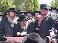 Satmar Rabbi at Har Hatsofim, Crying at Tample Mountain, in