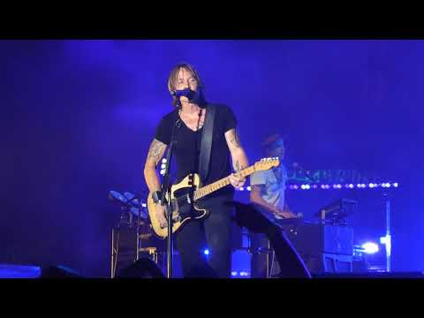 Keith Urban News Update…Keith Singing *Blue Ain’t Your Color*…Sturgis