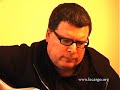 robert fisher, l'�me de willard grant conspiracy, a toujours su inviter au sein de son collectif les plus talentueux artistes rock, folk ou m�me post-punk. a notre tour de convier cet homme impressionnant de pr�sence, de talent et de g�n�rosit� pour l'une de nos sessions acoustiques.  

vous retrouverez l'un des morceaux de cette session chez nos amis d'abus dangereux.  

http://www.viciouscircle.fr/abusdangereux.html  

grand merci � pias et tout particuli�rement � marie.  

www.willardgrantconspiracy.com  

www.lecargo.org