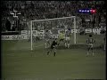 No dia 5 de dezembro de 1976 a nação corinthiana fez história. Narração original de Osmar Santos (Na época ainda na Jovem Pan, em 1977 foi para a Globo). É lendária, fantástica e emocionante a narração do Osmar na entrada do time em campo, no gol do Russo e na cobrança do último penalti pelo Zé Maria. Um show de emoções na voz de um dos maiores narradores esportivos. Esse audio é um registro histórico da maior movimentação humana em distancia em tempos de paz. Sempre fomos 