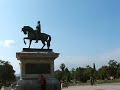 Click here to watch this video Entrée au parc de la Ciutadella.AVI