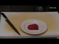 Thunfisch Sashimi auf Kartoffel-Wasabi-Püree Thunfisch Sashimi auf Kartoffel-Wasabi-Püree