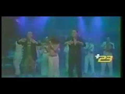ERIKA ENDER CANCION ABREME LA PUERTA
