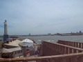 La vue depuis le bout de la jetée du port.... à Mar del Plata
