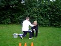 leraar vraagt vriendin ten huwelijk tijdens de gymles!