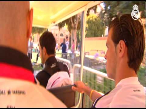 Bale, del hotel al entrenamiento / Bale's arrival at the training ground