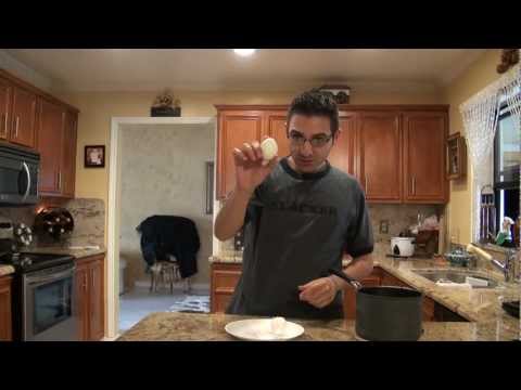 how to properly peel an egg