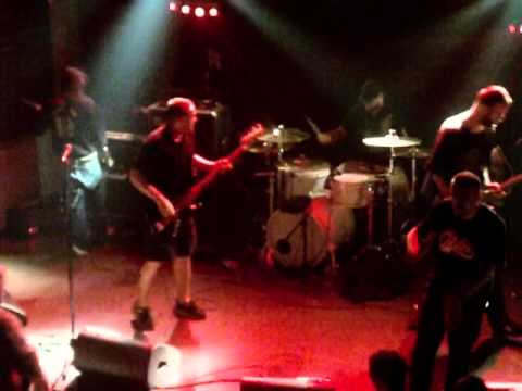 kickback - Live la dynamo toulouse. 12minutes 07sec début de la fin! lol.