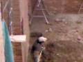 videos de mira cuando lukas trabajaba en la obra!!!