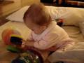 videos de 11.22.2008 morning play sitting up with toys.mpg