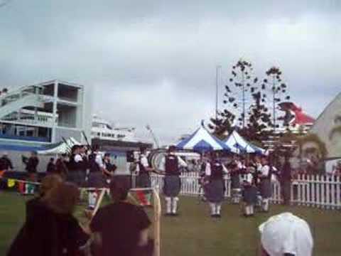 Pasadena Scots Pipes & Drums - Queen ...
