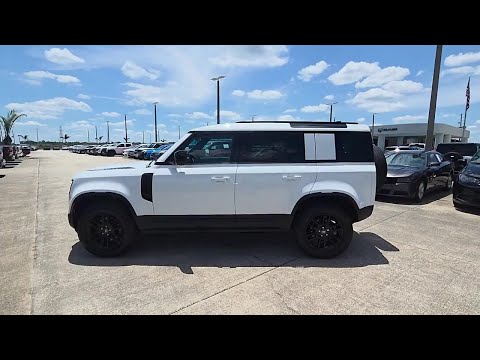 Used 2025 Fuji White LAND ROVER 110 P300 S image 1