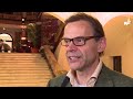 For those who speak Dutch and have missed the rocking Hans Aarsman at TEDx Amsterdam, here's an interview with him http://bit.ly/59eWm9