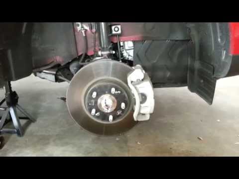 2014 Hyundai Tucson SUV – Front Brake Caliper, Bracket & Rotor – Checking & Replacing Pads