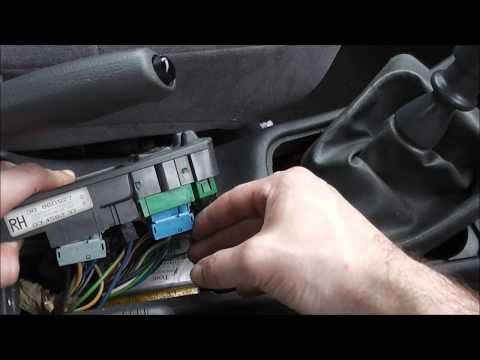 Volvo S40 V40: Center Console Switches Replacement