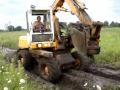 Koparka MECALAC 11CX vs błoto