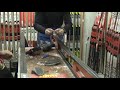 small glimpse of the hard working wax technicians for world championships!

petit coup d'oeil du dure travail de la part des techniciens de ski durant les mondiaux!