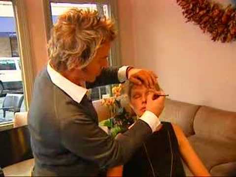 Beauty Tips on How To Eliminate Puffy Eyes 