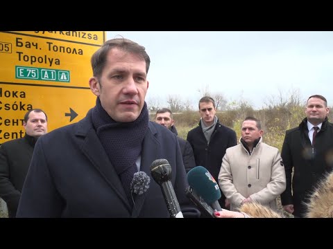 Dr Balint Pasztor obratio se medijima povodom postavljanja dvojezičnih putokaznih tabli-cover