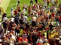 1. FC Köln - 1. FSV Mainz 05: Nach dem Spiel - Platzsturm