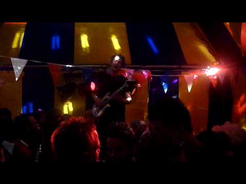 In de ini mini disco @ Festyland 2009 op 17-10-09 rocking all over the world