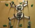 Climbing robot throws its weight around