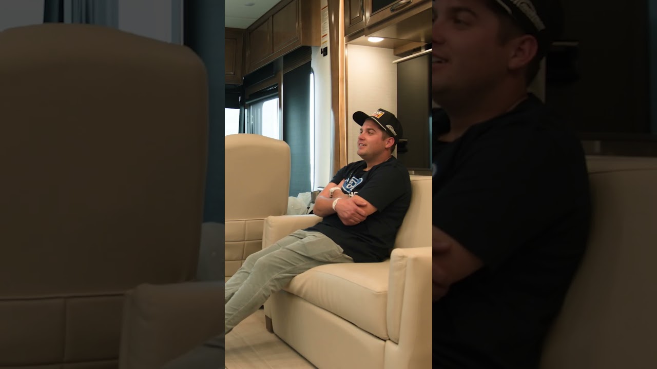 A friendship like Noah and Connor pls