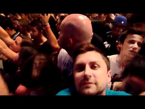 BEYONCE ZENITH LILLE MICHAEL JACKSON TRIBUTE MOBILE PHONES