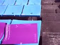 （京都サンガfc）ベンチの上にポスター？かな、が。ありました