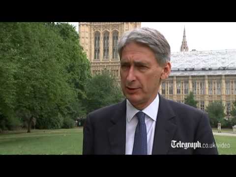 Hammond: Russia 'risks becoming a pariah state' over MH17 plane crash