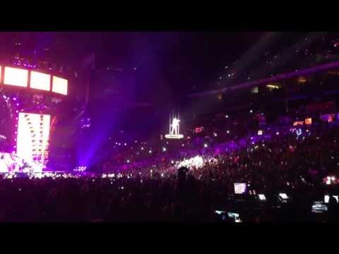 Sparks Fly Red Tour Concert Performance Columbus, OH