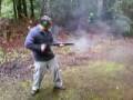 videos de Mossberg 12 Guage w/Pistol Grip and Magnum Rifled Slugs 1650fps