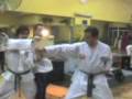 videos de Rotura de tabla con canto de mano.
