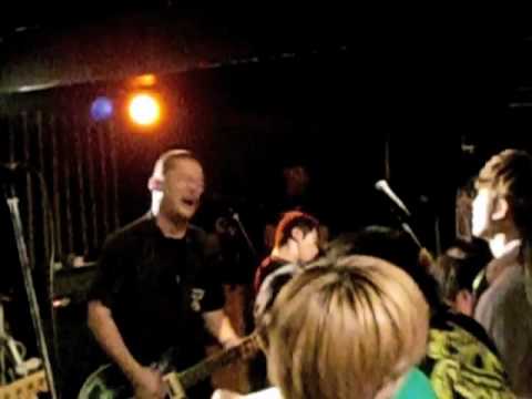 Spread - CRAZY MELODIC PUNKROCK from OSAKA SPREAD 2010/10/23 大阪十三ファンダンゴにてワンマンライブ!