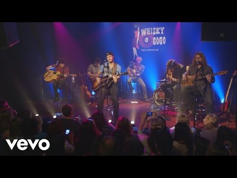 Luke Bryan – Buzzkill (ACM Sessions)