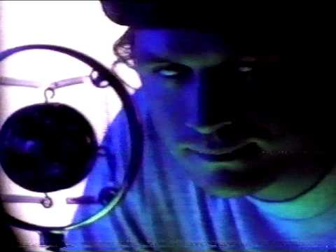Regardez cette vidéo Regardez cette vidéo