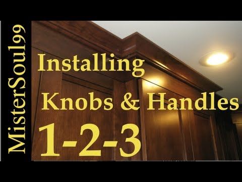 how to locate knobs on kitchen cabinets