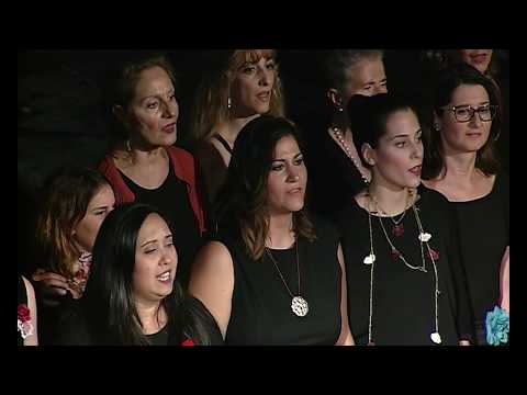 Χορωδία Δόμνα Σαμίου - Της τριανταφυλλιάς τα φύλλα (Μικράς Ασίας)