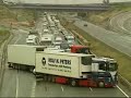 Grandes retenciones en la M-40 por huelga de transportistas
