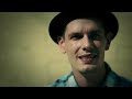 t�l�chargez-le sur itunes : http://bit.ly/a92jou hocus pocus feat. oxmo puccino - clip d' 