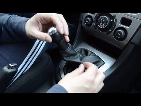 Peugeot 308 – How to remove and replace gear gaiter