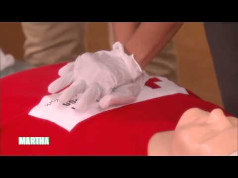 how to properly give cpr