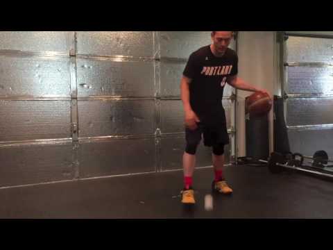 Cross-BTL dribble drill with lacrosse ball Cross-BTL dribble drill with lacrosse ball