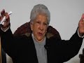 http://www.bcn.cl/entrevistas/carmen-lazo-entrevistaEntrevista a Carmen Lazo Carrera, ex diputada e histórica militante del Partido Socialista de Chile, fallecida el lunes 18 de agosto de 2008. Durante la conversación con Alfonso Pérez Guíñez, Director Adjunto de la Biblioteca del Congreso Nacional, Carmen Lazo rememora su infancia y juventud en el Norte Grande de Chile, sus inicios en la actividad política y su experiencia en el Congreso, como diputada electa por tres períodos a partir de 1965. Entrevista realizada por la Biblioteca del Congreso Nacional de Chile en junio de 2008.
